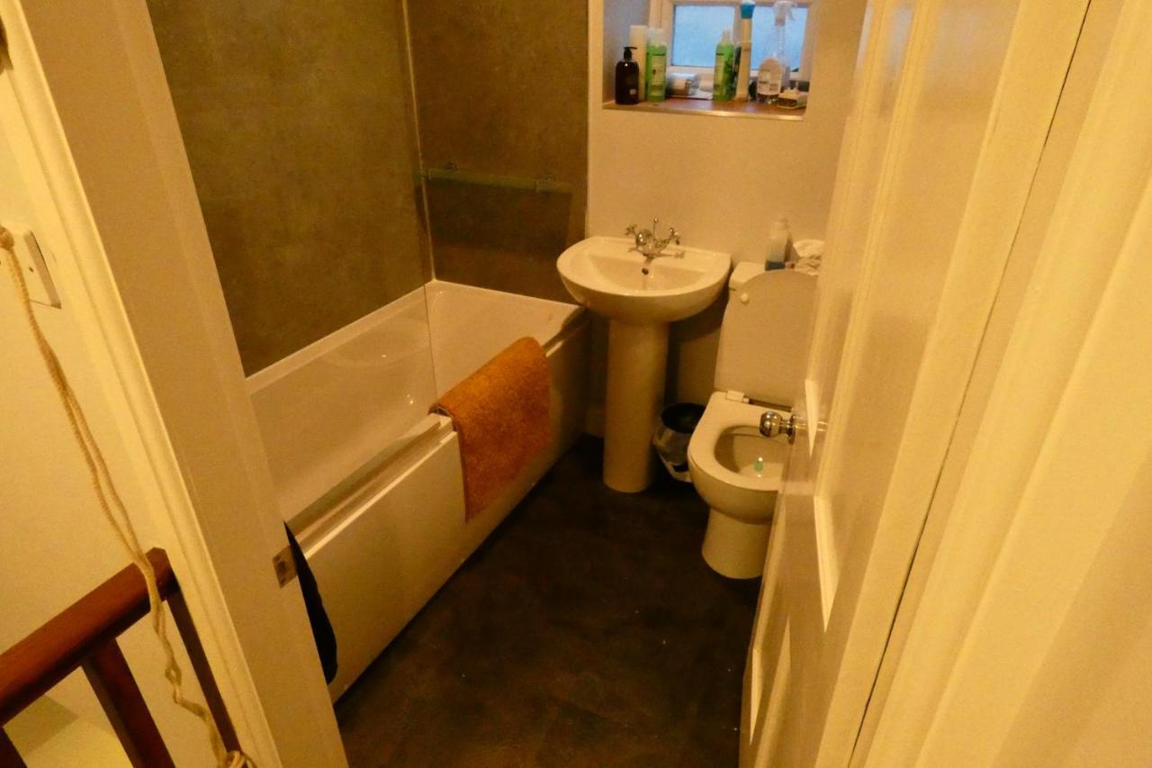 Apperley Bridge Redfearn Cottage מראה חיצוני תמונה