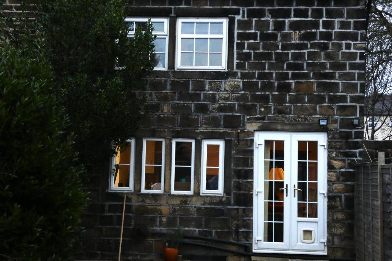 Apperley Bridge Redfearn Cottage מראה חיצוני תמונה